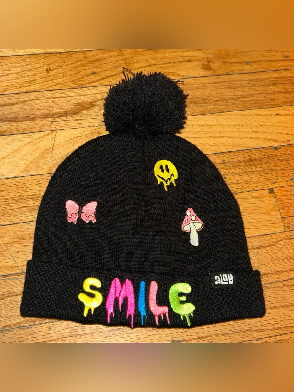 ALAB Black Pom Pom Winter Beanie Hat OSFM Smile Mushroom Snowboard Skater